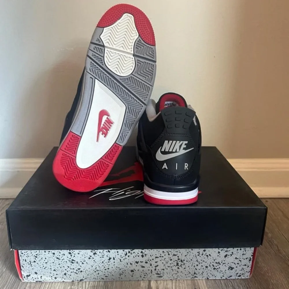 Jordan 4 Breds